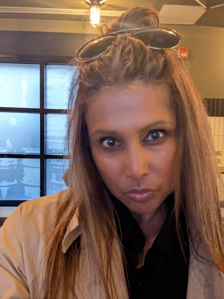 pxl 20251009 224436054