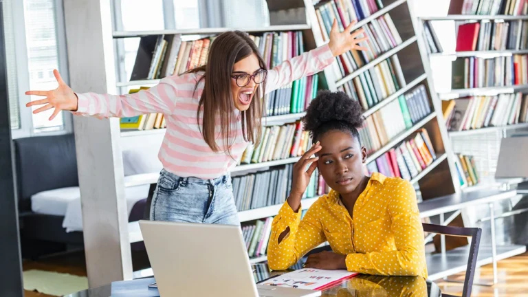 What to Say to a Bully: Tips and How to Respond Safely