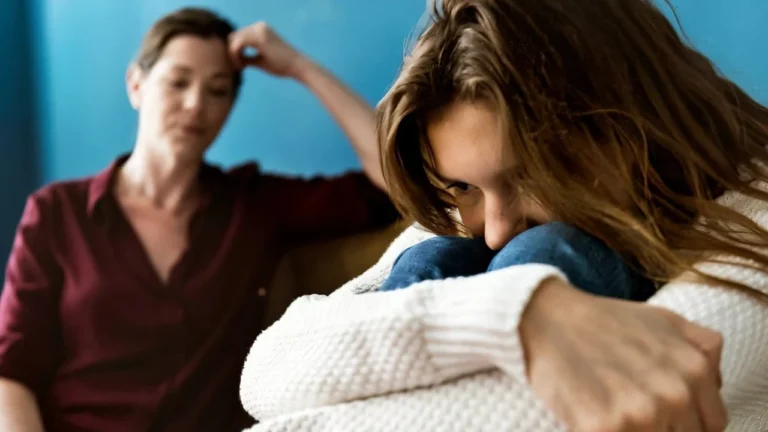 I Hate My Mom: Understanding What “I Hate My Mother” Means and Why You Feel This Way Emotionally