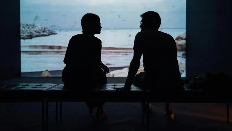 Disorganized Attachment Style: Signs in Adults, How This Attachment Style Develops, and How to Heal